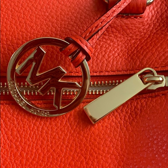 SOLD! Michael Kors Handbag - Picture 13 of 14